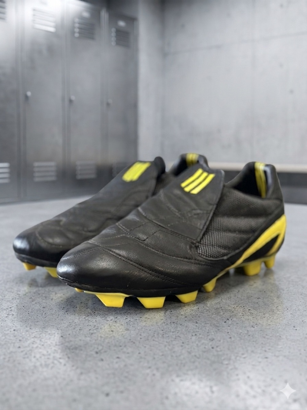 Vintage adidas Predator TRX FG Cleats Men’s Black / Electricity Yellow 8.5